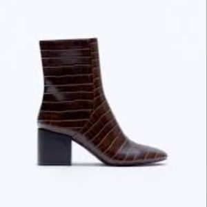 ANIMAL EMBOSSED WIDE HEELED ANKLE BOOTS BROWN